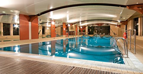 Łeba Hotel & SPA to przestronne pokoje, duży basen i bogaty pakiet atrakcji