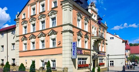 Hotel Sonata mieści się w centrum Dusznik-Zdroju