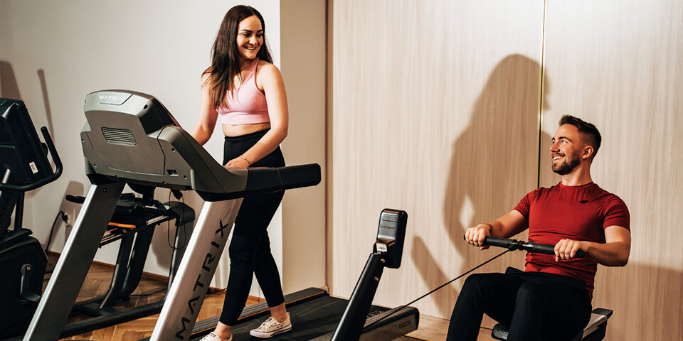 Sala fitness pozwala zadbać o kondycję podczas wyjazdu