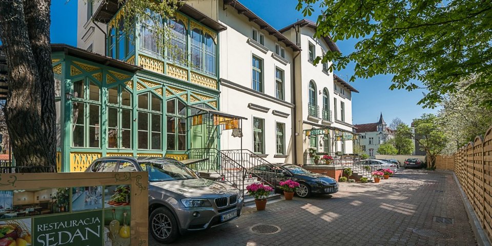 Villa Sedan to butikowy obiekt położony w centrum Sopotu