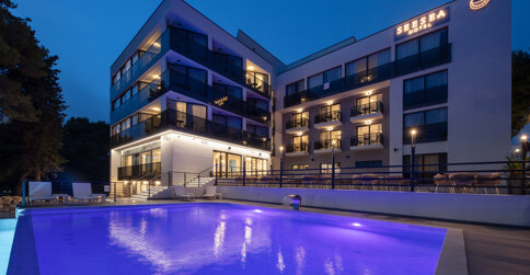 SeeSea Hotel