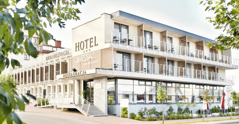 Kameralny Hotel Messa *** oferuje 21 komfortowych pokoi nad morzem