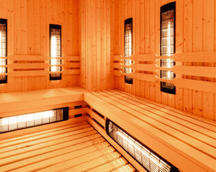 Po aktywnym dniu można odprężyć się w saunie