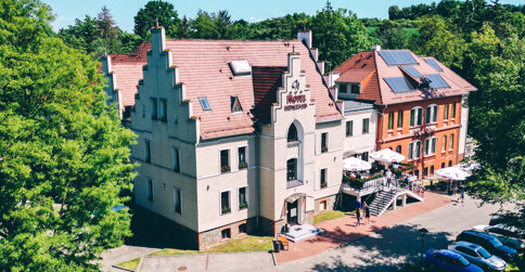 Niemcza to nowoczesny hotel z własną winnicą na Dolnośląskim Szlaku Piwa i Wina