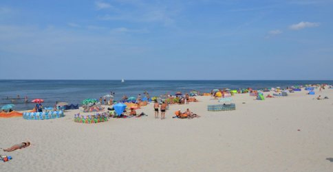 Atrakcje okolicy: plażą w Dźwirzynie należy do najpiękniejszych w Polsce