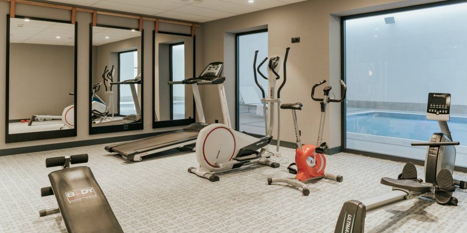 Dla aktywnych fizycznie gości hotel przygotował salę fitness