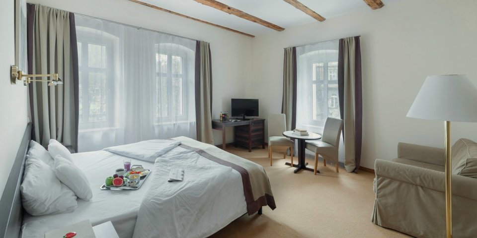 Pokoje w Hotelu Impresja są proste, przestronne, komfortowe i bogato wyposażone