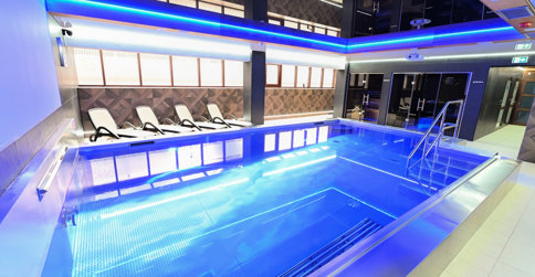 Hotel Rudnik oferuje strefę wellness z basenem