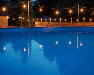To hotel z zewnętrznym basenem i strefą relaksu w Beskidach