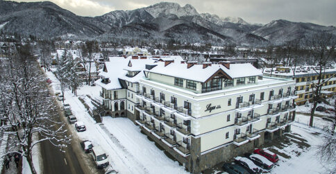 Hotel Logos jest świetnie zlokalizowany blisko gór, w centrum Zakopanego