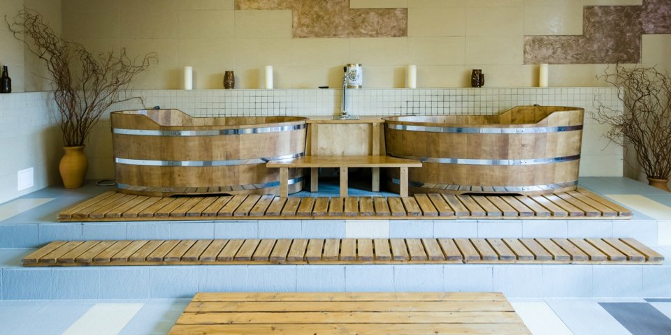 W ofercie SPA jest unikalna kąpiel piwna w drewnianych baliach