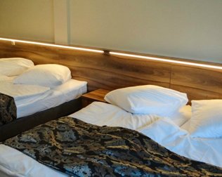Wygodne łóżka zapewniają komfort snu