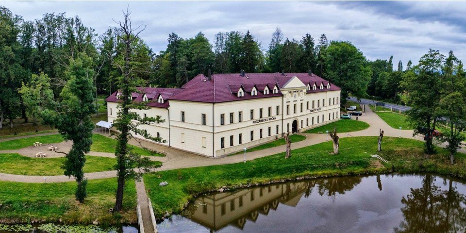 Chateau Kynsperk zlokalizowany jest w zachodniej części Czech